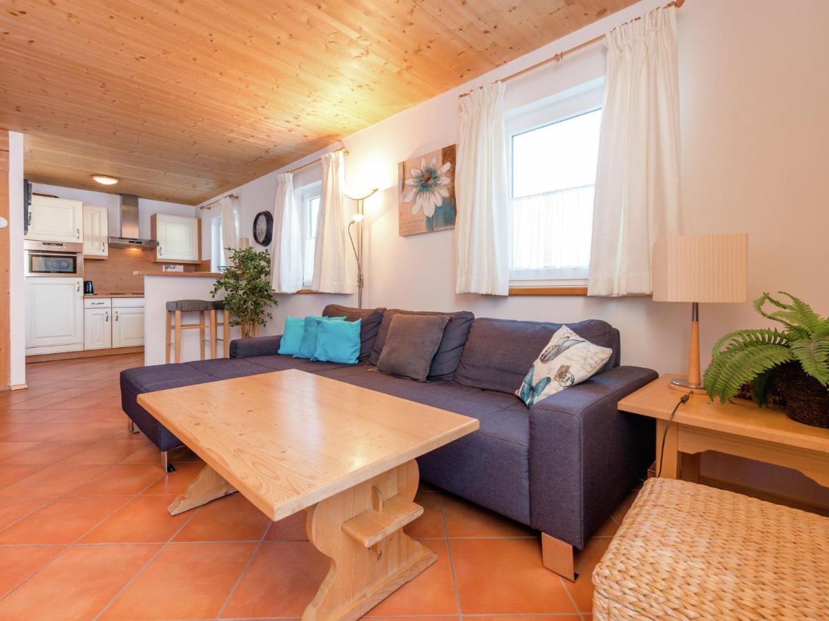 فيلا Chalet In Annaberg-Lungoetz With Shared Sauna الغرفة الصورة